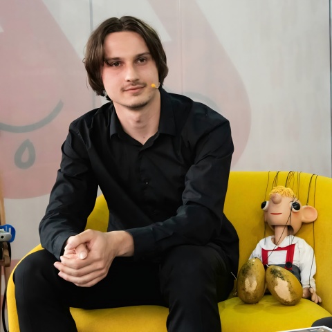 Interpret Spejbla a Hurv�nka Martin Trecha slav� 25. narozeniny